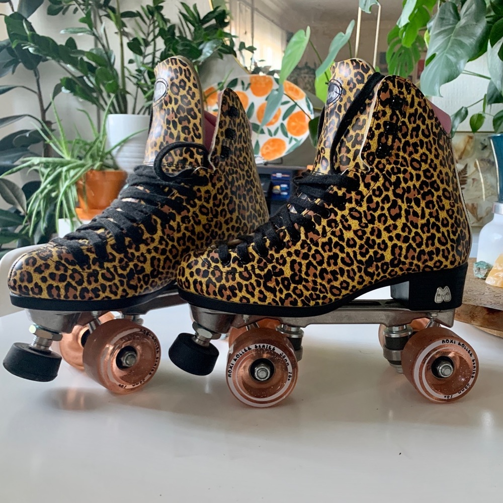Women’s Moxi skates jungle leopard
